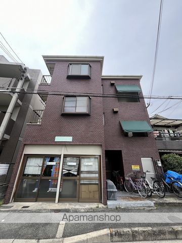 吉岡マンションの外観写真