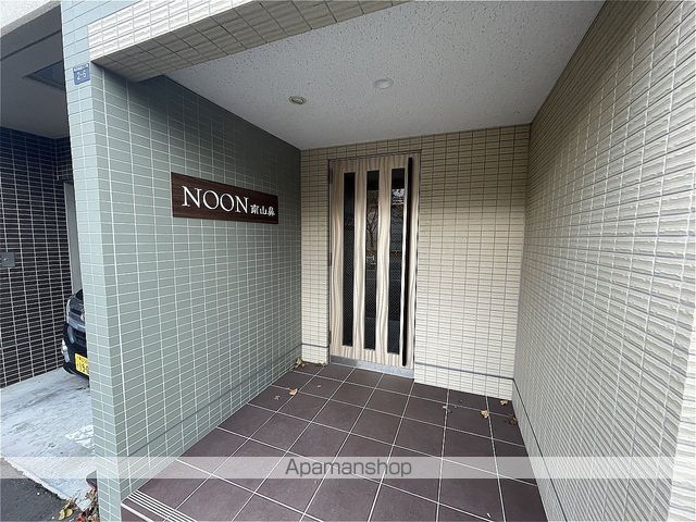 NOON南山鼻の玄関写真