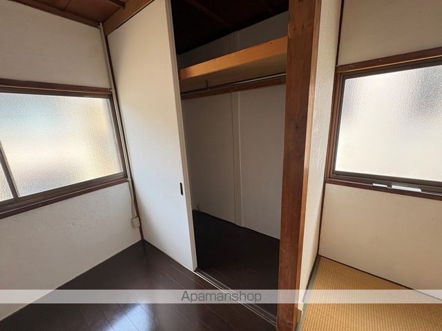 新之栄テラスハウスの内装写真