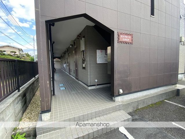 コンフォート・スクエアの玄関写真