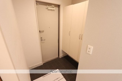 広島県福山市新涯町６丁目[3LDK/75.45m2]の玄関