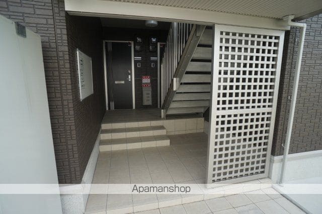 ディアコートの玄関写真