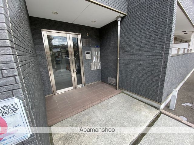 COCO VIALATTEの玄関写真