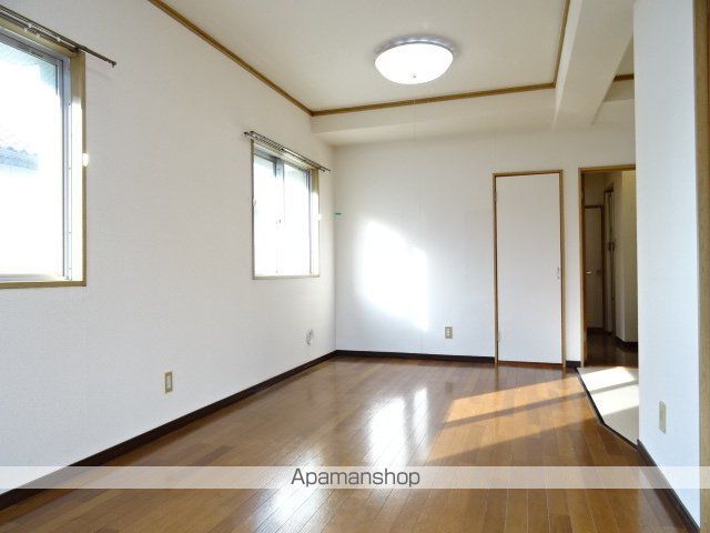 プレステージ高丘の内装写真