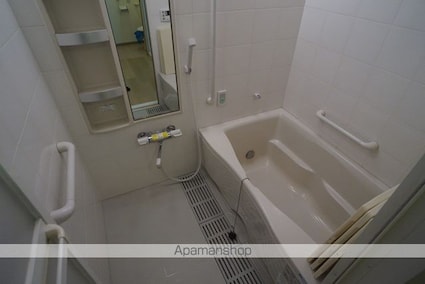 東京都新宿区河田町[1K/51.86m2]のバス