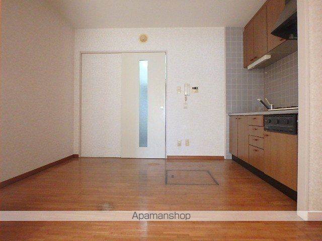 バードタウン8番館の内装写真