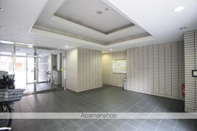 スカール平尾ヴィクトリーの玄関写真