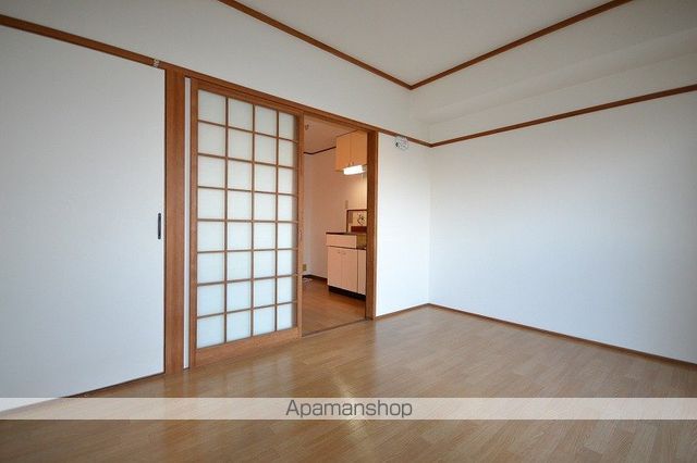 シャルルコーポ紫原の内装写真