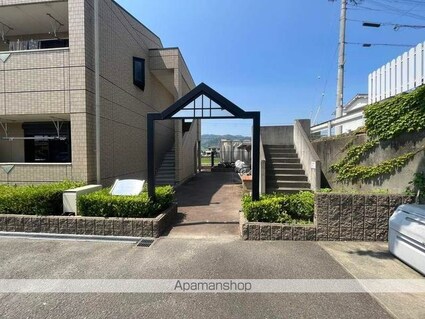 和歌山県和歌山市園部[1LDK/36m2]のエントランス1