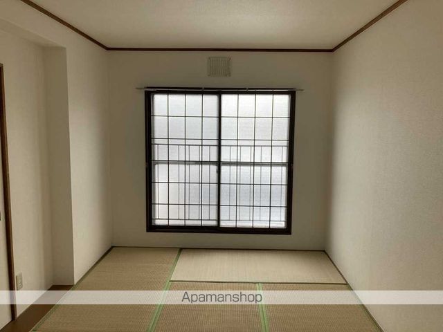 ドミ西野の内装写真
