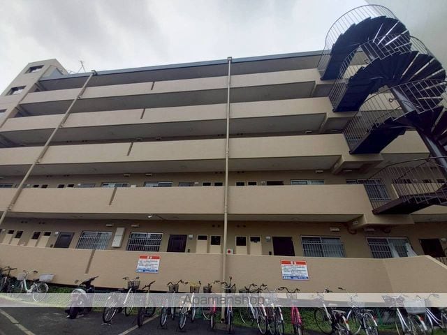 第2林マンションの外観写真