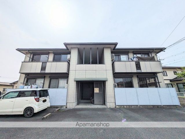 シャンティアオギA棟の外観写真