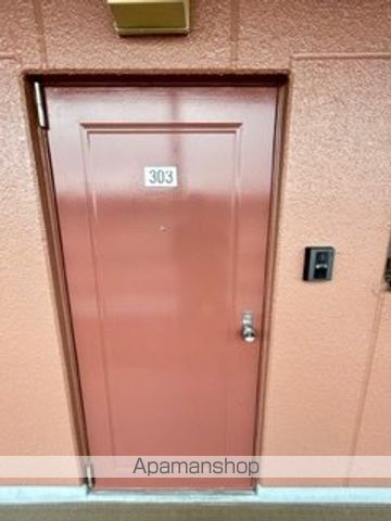 ハイツプランタンの玄関写真