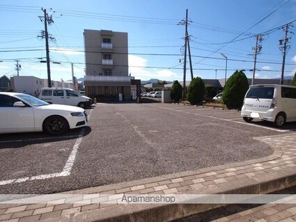 レオパレスマーガレット[1K/23.18m2]の駐車場2