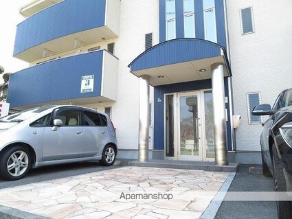 フル・ブルーム[1LDK/39.33m2]のエントランス1