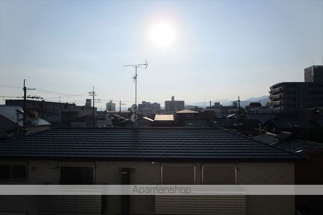 フラットオークウッドの外観写真