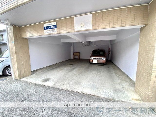 二宮桑原マンション[1R/28m2]の駐車場