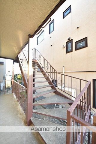 43条ハイツの玄関写真