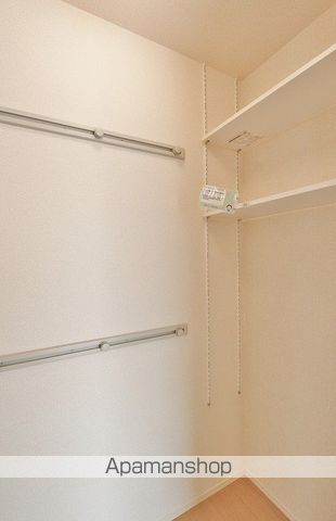 コスモ スクエアII B棟の内装写真
