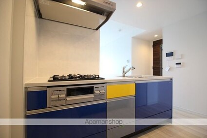 ロイヤルパークスＥＲ万代[2LDK/65.08m2]のキッチン