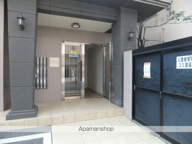 グランフィーネ祗園橋の玄関写真