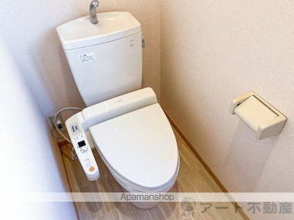 シャトレー・マルタ[4LDK/109.02m2]のトイレ