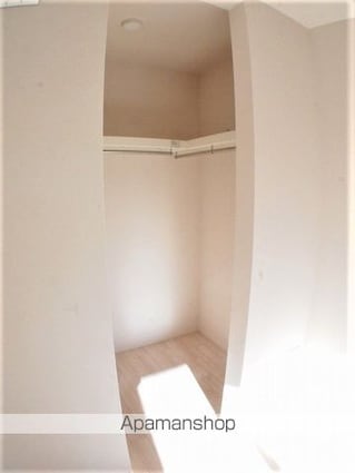 ルチェ・ソラーレ上山[2LDK/57.5m2]の収納