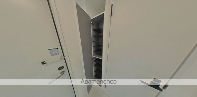 Warren hoshizakiIIIの内装写真
