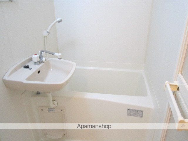 レオパレスCONFIDENCEの内装写真
