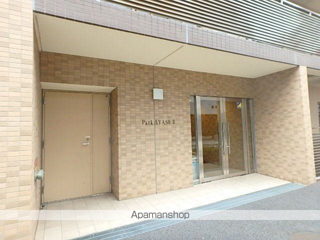 PARK AYASEIIの玄関写真