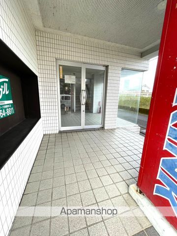 レジデンスエアポートの玄関写真