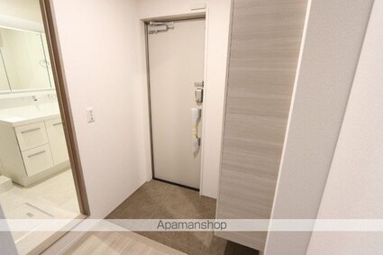 ＤーｒｏｏｍＣＶＩＩＩ[2LDK/56.99m2]の玄関