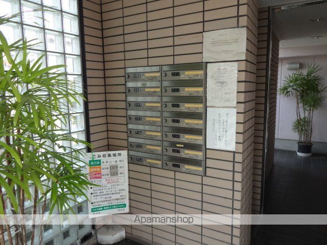 ピュアもとまちの玄関写真