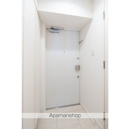 コンフォリア・リヴ新中野ＳＯＵＴＨ[1DK/25.51m2]の玄関