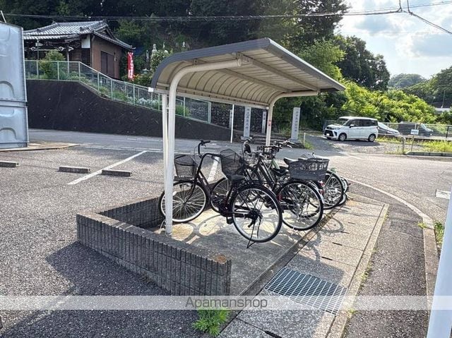 レオパレスシンシアIIの玄関写真