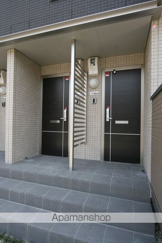 カーサ コモドIVの玄関写真
