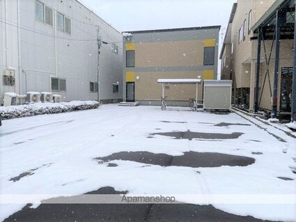 北海道函館市海岸町[1K/23.18m2]の駐車場