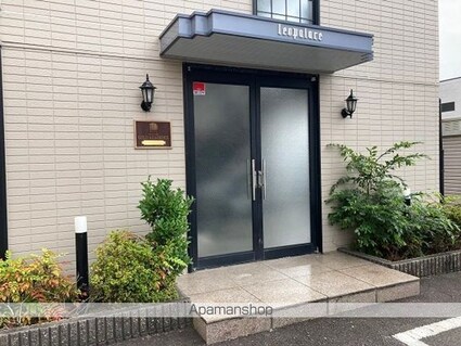 レオパレス新開[1K/24.84m2]のエントランス