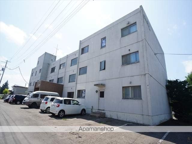 ロジェ青山の外観写真