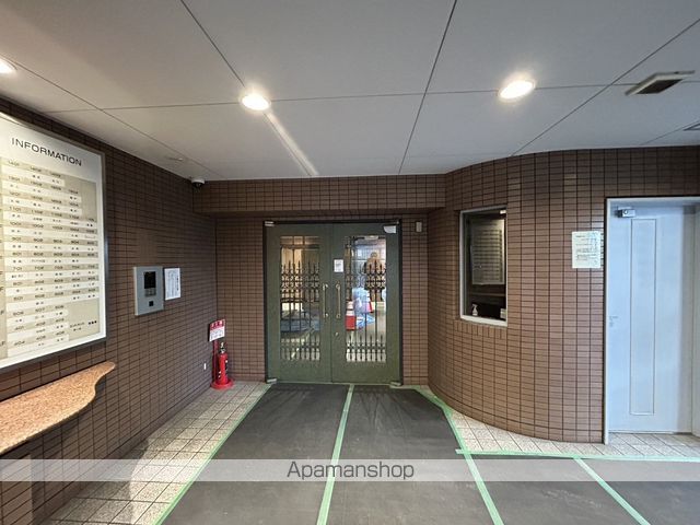 バルミープラザ八丁堀の玄関写真