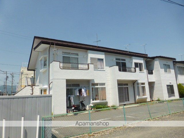 ホワイティ沙羅 A棟の外観写真