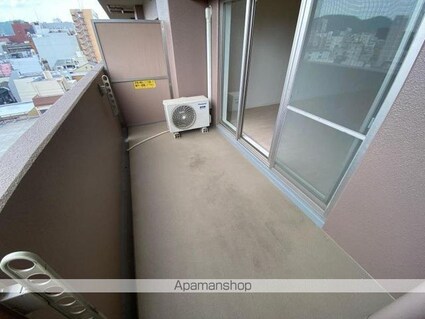 アルファライフ瓦町北７０３号[1R/40.06m2]のバルコニー