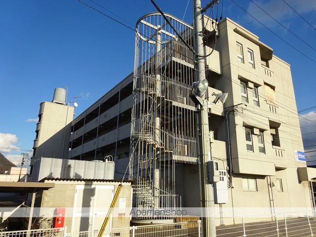 新居ハイツの外観写真