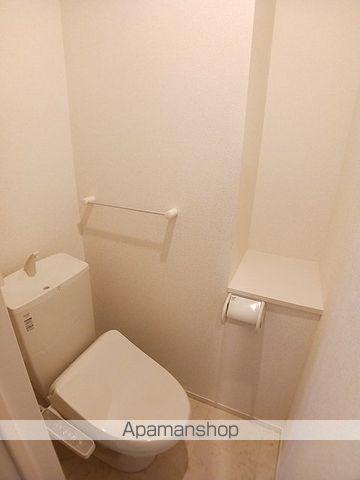 ＪＲ山陽本線 東尾道駅 徒歩18分 3階建 築8年の内装写真