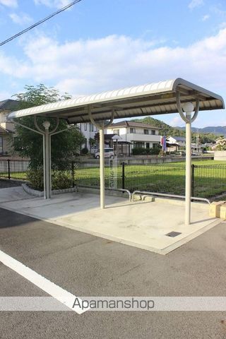 プラージュIIIの玄関写真