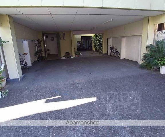ポルタリブレの玄関写真