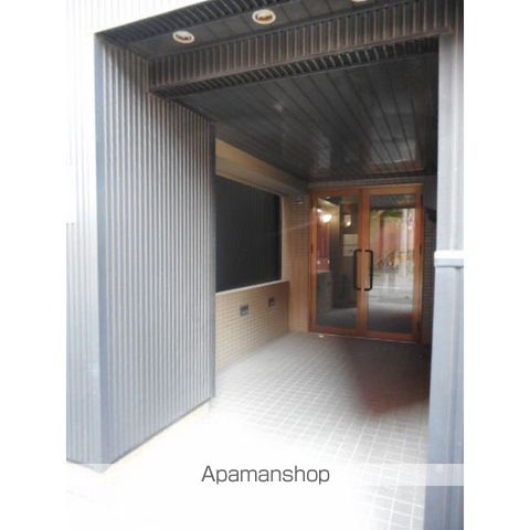 シュヴェルニー北円山の玄関写真