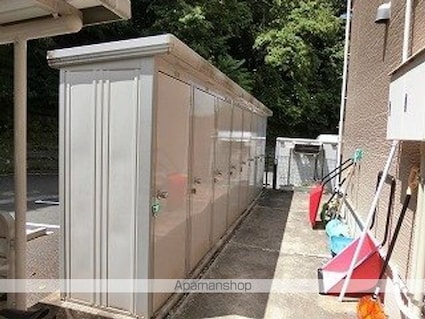 ラグジュアリー・コート[2LDK/57.63m2]の共用部2