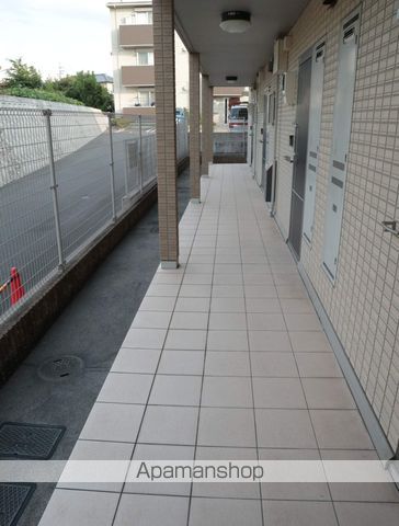 BELLA CASAの玄関写真