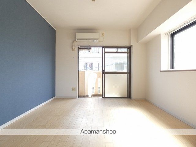 アーバンハイツ荒田の内装写真